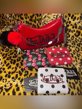 ❤️NWT Von Dutch Red & Black Rhinestone Velvet Shoulder Bag Bundle❤️